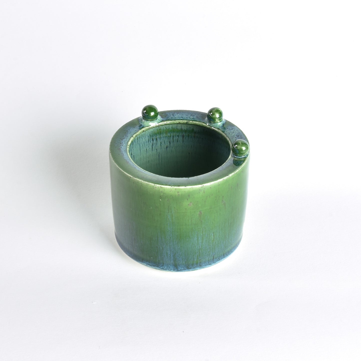 Thread Bin 06
