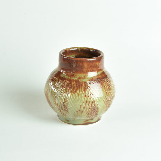 Small Vase Textured Oolong Bulb